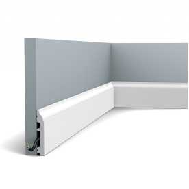 Плинтус под покраску Orac decor SX172 из дюрополимера, белый (85*14*2000) Плинтус под покраску Orac decor SX172 из дюрополимера, белый (85*14*2000)